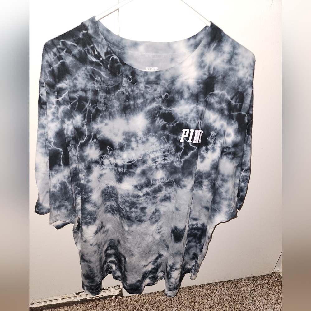 2XL Pink VS Tee Black & white tye die